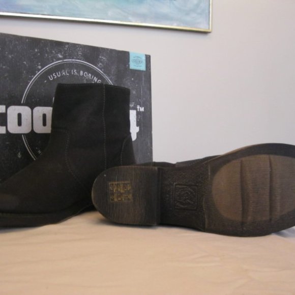 BLACK LEATHER Zip-up BOOTS - NEW - Picture 3 of 6